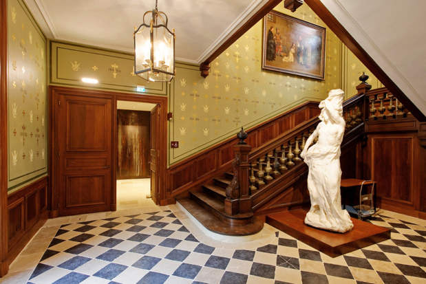 Large staircase of the Archiépiscopal-Historial Jeanne d’Arc Palace (photo: Thomas Boivin)