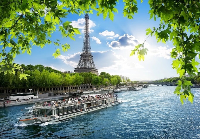 Le tourisme en Île-de-France reprend des couleurs - Depositphotos @Givaga