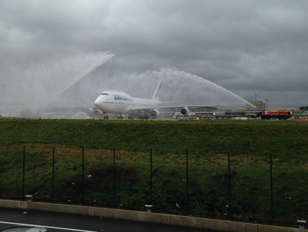 Arrivée du dernier vol commercial AF en 747 en provenance de Mexico - Photo C.H. Arrivée du dernier vol commercial AF en 747 en provenance de Mexico - Photo C.H.
