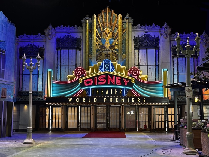 World Premiere, la nouvelle entrée thématique du parc - ©AmeliaBrille World Premiere, la nouvelle entrée thématique du parc - ©AmeliaBrille