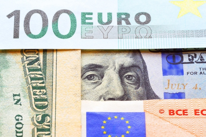 L’euro bondit face au dollar : vers un changement de régime monétaire ? - Depositphotos.com Auteur hramovnick L’euro bondit face au dollar : vers un changement de régime monétaire ? - Depositphotos.com Auteur hramovnick