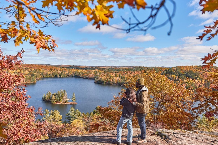 Spectacle Lake Road, Ontario © Peter Lusztyk