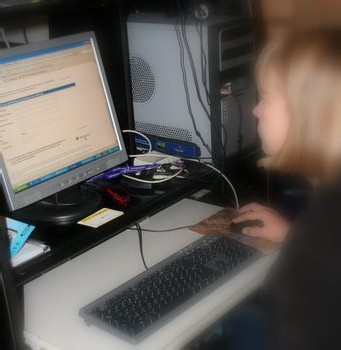 Petra Friedmann : « On peut légitimement penser que les Français seraient encore moins partis en 2007 sans internet qui a joué un rôle d’amortisseur avec son extraordinaire capacité à faciliter la recherche du meilleur prix... » Petra Friedmann : « On peut légitimement penser que les Français seraient encore moins partis en 2007 sans internet qui a joué un rôle d’amortisseur avec son extraordinaire capacité à faciliter la recherche du meilleur prix... »