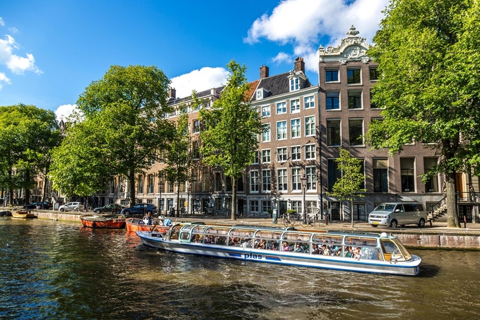 CroisiEurope lance un itinéraire inédit entre deux pays - Photo : Depositphotos.com @lspencer