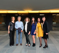 L'équipe d'Euridice Opéra autour du fondateur Jan Dirk Neumann (© Euridice Opera) L'équipe d'Euridice Opéra autour du fondateur Jan Dirk Neumann (© Euridice Opera)