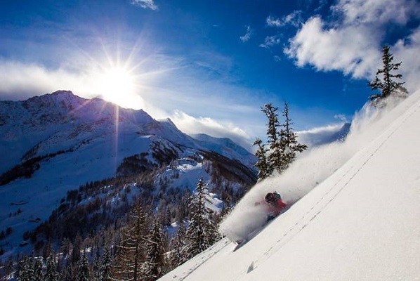 La neige est tombée sur la station de Courmayeur Mont-Blanc Funivie - Photo : Lorenzo Belfrond for Courmayeur Mont Blanc Funivie