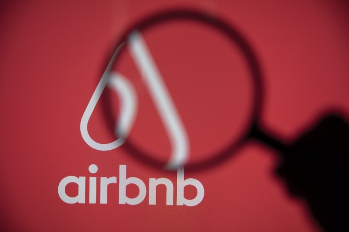 Airbnb va aussi vendre des hôtels ! Depositphotos.com Auteur InkDropCreative