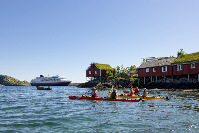 © Hurtigruten / Espen Mills