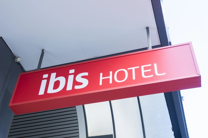 La marque ibis poursuit son expansion en Europe - Depositphotos @sunflowerey