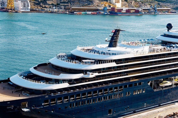 58 navires livrés d’ici 2036 : la croisière monte en gamme ! @DepositPhotos- chrisart8