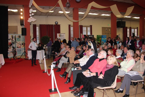 Des conférences étaient organisées toutes les demi-heures - Photo Vivarel