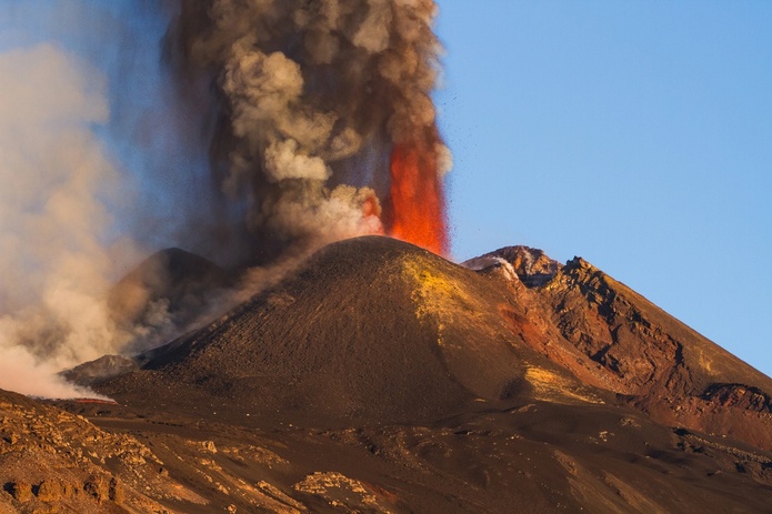Eruption Etna : quelles conséquences sur le trafic aérien ? - Photo : Depositphotos.com @WEAD Eruption Etna : quelles conséquences sur le trafic aérien ? - Photo : Depositphotos.com @WEAD
