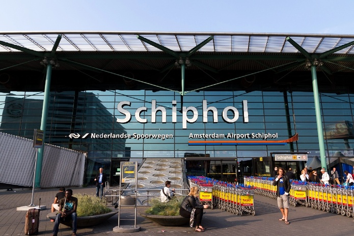 Les redevances aéroportuaires explosent à Schiphol : +41% validés en 2025 ! - Depositphotos.com Auteur dennisvdwater Les redevances aéroportuaires explosent à Schiphol : +41% validés en 2025 ! - Depositphotos.com Auteur dennisvdwater