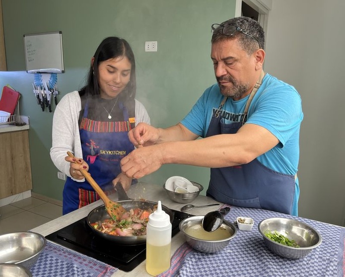 Cours de cuisine péruvienne avec le chef Yurac Romero (© PB) Cours de cuisine péruvienne avec le chef Yurac Romero (© PB)