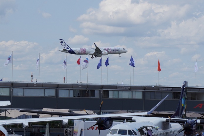 Salon du Bourget 2025 : entre décarbonation, recrutement et pluie de commandes Photo : C.Hardin Salon du Bourget 2025 : entre décarbonation, recrutement et pluie de commandes Photo : C.Hardin