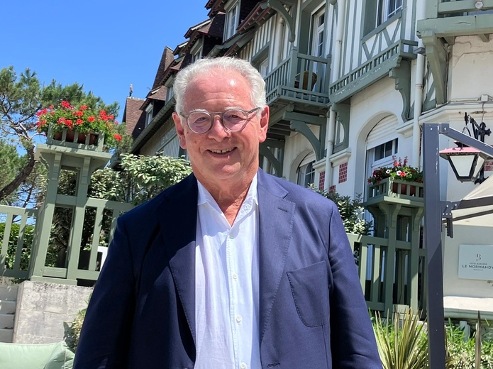 Départ de René-Marc Chikli : "je n'ai pas vu le temps passer" - Photo T. Beaurepère Départ de René-Marc Chikli : "je n'ai pas vu le temps passer" - Photo T. Beaurepère