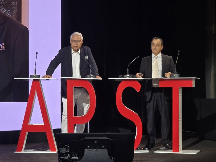 Mumtaz Teker et Emmanuel Toromanof lors de l'Assemblée générale de l'APST - Photo CE Mumtaz Teker et Emmanuel Toromanof lors de l'Assemblée générale de l'APST - Photo CE