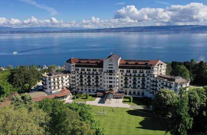 La façade de l'Hôtel Royal d'Evian - Photo : Edouard Guibaud / Hôtel Royal La façade de l'Hôtel Royal d'Evian - Photo : Edouard Guibaud / Hôtel Royal