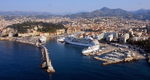 Croisières : les armateurs se détournent des ports azuréens au profit de Gênes et Marseille 