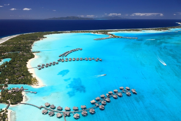 Ponant dévoile sa nouvelle offre de croisière en Polynésie - Photo : Depositphotos.com @AchimHB