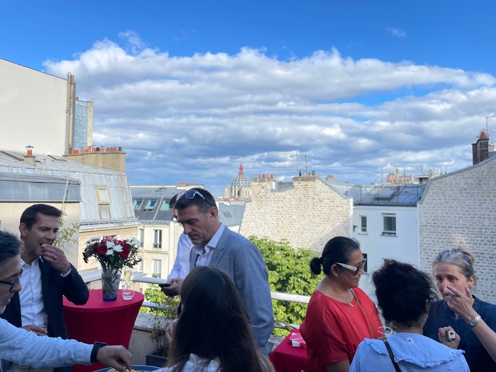 Des clients, des spécialistes du secteur et des journalistes pour célébrer cette importante étape dans l’évolution de la distribution aérienne.Photo : C.Hardin