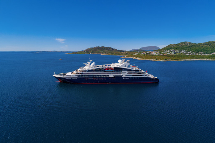 Photo prise à Sovik, Norvège © Studio PONANT / Frédéric Michel
