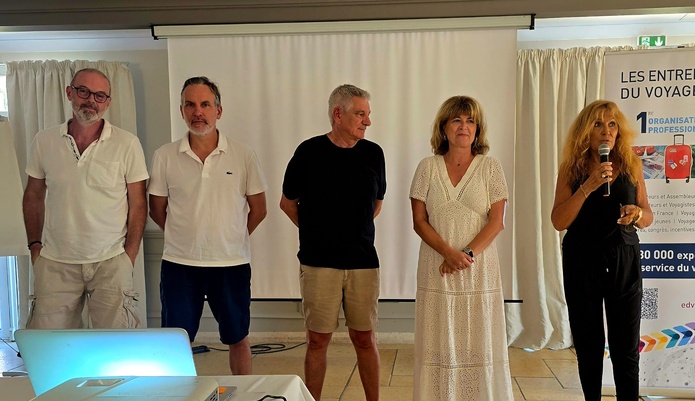 Yannick Faucon, Lionel Rabiet, Yvon Peltanche, Michelle Kunegel, et Christine Crispin - Photo CE Yannick Faucon, Lionel Rabiet, Yvon Peltanche, Michelle Kunegel, et Christine Crispin - Photo CE