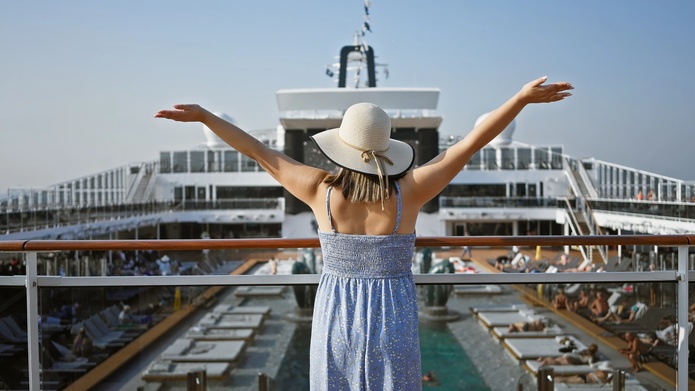 « Les jeunes adultes sont aujourd’hui les plus nombreux à être déjà montés à bord - et à vouloir repartir », souligne l'étude - Photo : Depositphotos.com @Krakenimages.com « Les jeunes adultes sont aujourd’hui les plus nombreux à être déjà montés à bord - et à vouloir repartir », souligne l'étude - Photo : Depositphotos.com @Krakenimages.com