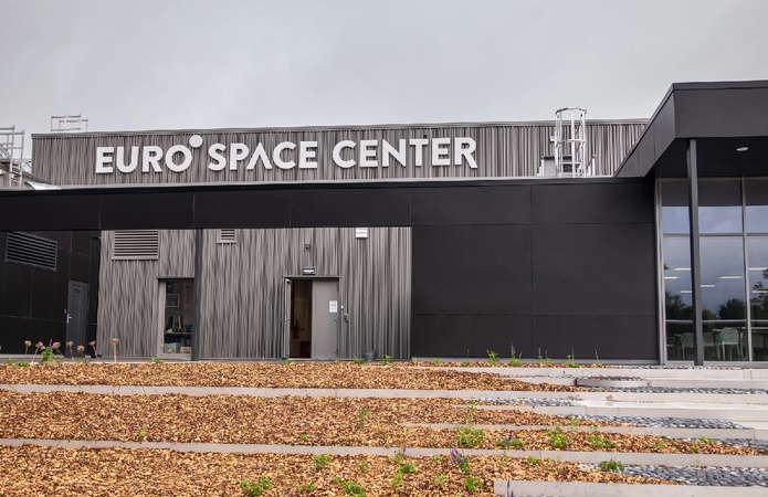 Lunar-X ouvre ses portes : vivez une mission lunaire à l’Euro Space Center - Depositphotos.com Auteur Klodien Lunar-X ouvre ses portes : vivez une mission lunaire à l’Euro Space Center - Depositphotos.com Auteur Klodien