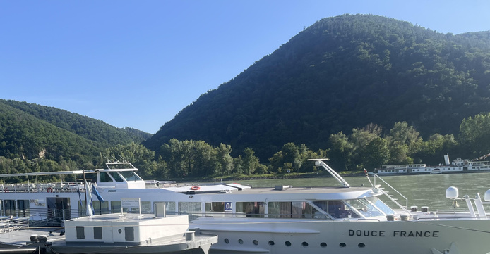 Le Douce Francde de CroisiEurope, partenaire des croisières fluviales de Voyages d'Exception @LG Le Douce Francde de CroisiEurope, partenaire des croisières fluviales de Voyages d'Exception @LG