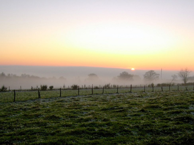 Six administrateurs du réseau Selectour Afat ont démissionné, parce qu'ils en ont marre du brouillard qui plane en permanence sur un Conseil d'Administration opaque, parce qu'ils en ont ras la casquette de ne pas être tenus au courant d'affaires qui méritent pourtant l'attention - Photo Photo-libre.fr Six administrateurs du réseau Selectour Afat ont démissionné, parce qu'ils en ont marre du brouillard qui plane en permanence sur un Conseil d'Administration opaque, parce qu'ils en ont ras la casquette de ne pas être tenus au courant d'affaires qui méritent pourtant l'attention - Photo Photo-libre.fr