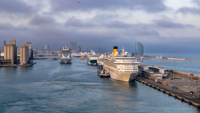 Le port catalan, l’un des plus fréquentés au monde pour les croisières, a accueilli 3,65 millions de passagers en 2023. Depositphotos.com Auteur irina170 Le port catalan, l’un des plus fréquentés au monde pour les croisières, a accueilli 3,65 millions de passagers en 2023. Depositphotos.com Auteur irina170