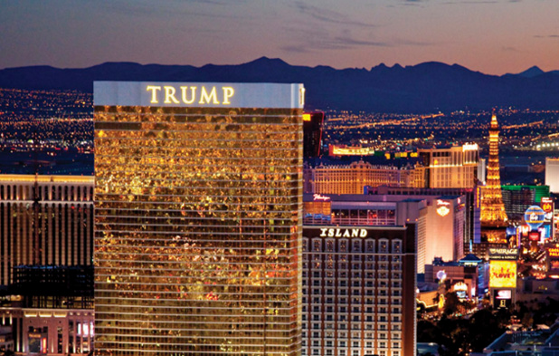 Les salariés du Trump Hotel de Las Vegas seraient payés 3 dollars de moins de l'heure que leurs homologues des autres établissements - Photo : Trump Hotel