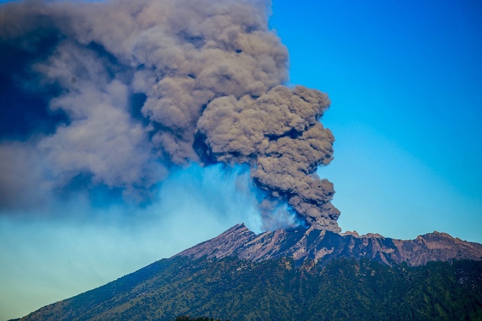 Aventure et Volcans renaît de ses cendres - depositphotos.com Auteur ValentinAyupov