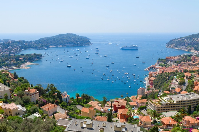 L’Office de Tourisme d’Antibes Juan-les-Pins innove avec MyVizito Côte d’Azur, une application mobile gratuite - Depositphotos @ Neirfys