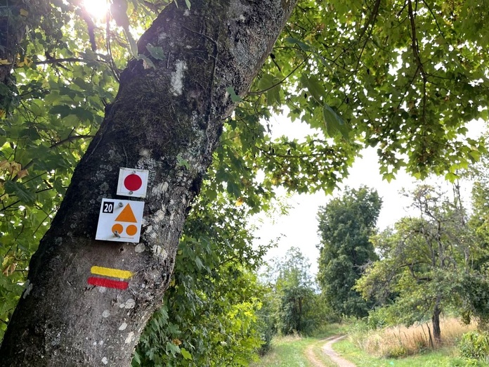 D'innombrables chemins de randonnée sont balisés (© PB) D'innombrables chemins de randonnée sont balisés (© PB)