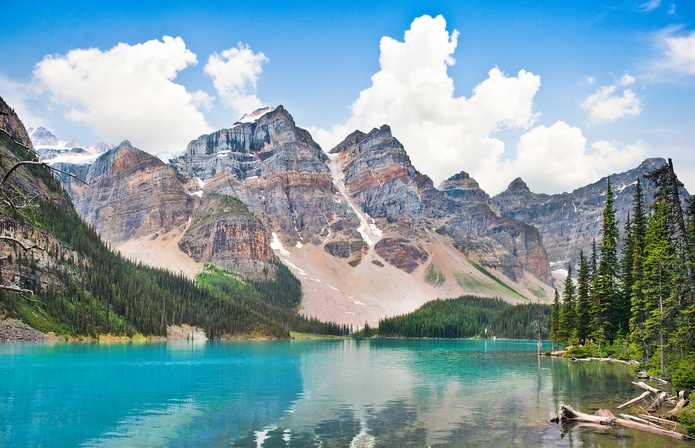 Explora Journeys élargit son offre pour l’été 2027 avec des séjours terrestres immersifs en Alaska et dans les Rocheuses canadiennes - Depositphotos.com @pandionhiatus3