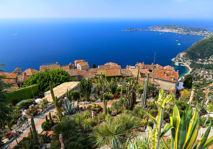 Eze, une destination iconique sur la Côte d'Azur (@Deposit Photos)