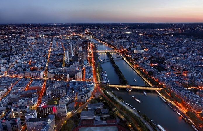 La destination Paris Île-de-France signe un premier semestre et un été 2025 records - Depositphotos @razvanphoto La destination Paris Île-de-France signe un premier semestre et un été 2025 records - Depositphotos @razvanphoto