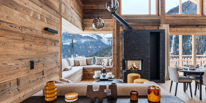 Ambiance élégante et chaleureuse du Resort Guernerés (© Alaxandraz Gaussin DSC/ Alpines Resorts)