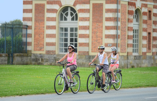 Biking in le Perche (photo: Joël Damase)