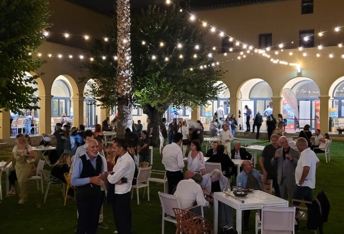 La soirée de rentrée d'Exotismes a investi le "Cloître", lieu chargé d'histoire et de mémoire dans le 13e arrondissement de Marseille - Photo : AB La soirée de rentrée d'Exotismes a investi le "Cloître", lieu chargé d'histoire et de mémoire dans le 13e arrondissement de Marseille - Photo : AB