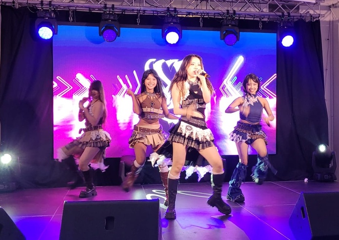 La soirée s'est terminée par un concert surprise de K-pop avec le groupe Starseed'z - Photo : AB
