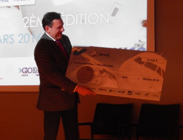 Holis a remporté le premier prix, un chèque de 10 000 € - Photo DR Holis a remporté le premier prix, un chèque de 10 000 € - Photo DR