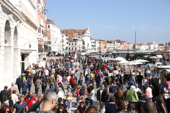 Selon l’ONU Tourisme, le tourisme mondial devrait croître de 3 à 5 % d’ici la fin de l’année. @depositphotos/rajastills Selon l’ONU Tourisme, le tourisme mondial devrait croître de 3 à 5 % d’ici la fin de l’année. @depositphotos/rajastills