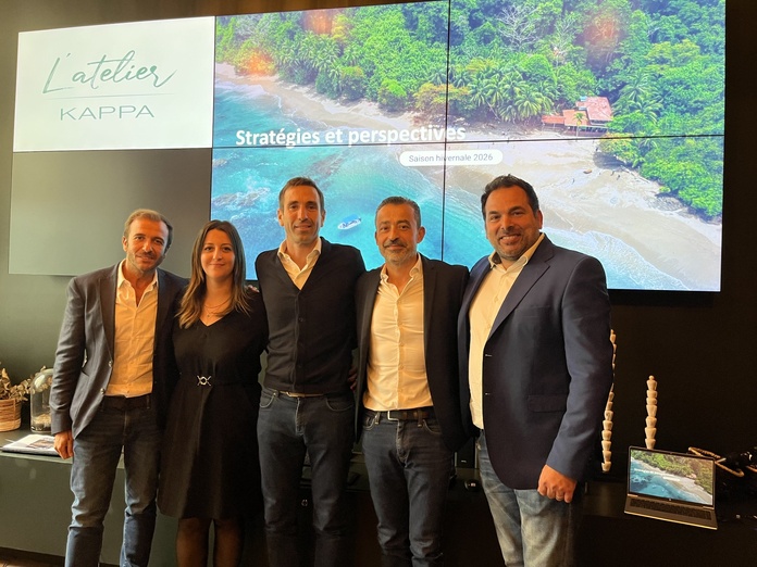 L'équipe de Boomerang Voyages. De g. à d. Roland Sfeir, Nadjiba Taleb, Bryce Arnaud-Battandier, Victor Magalhaes et Gianluca Martini (© PB): L'équipe de Boomerang Voyages. De g. à d. Roland Sfeir, Nadjiba Taleb, Bryce Arnaud-Battandier, Victor Magalhaes et Gianluca Martini (© PB):