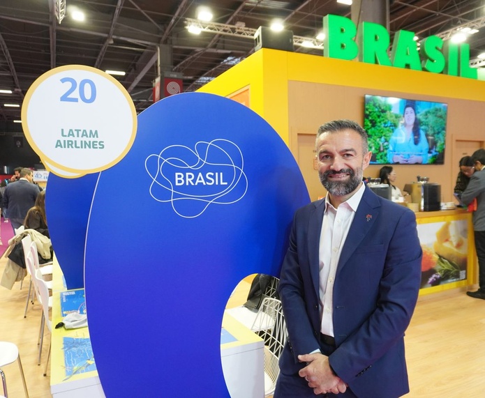 Davide Lopollo sur le stand du Brésil à l'IFTM - Photo : C.Hardin