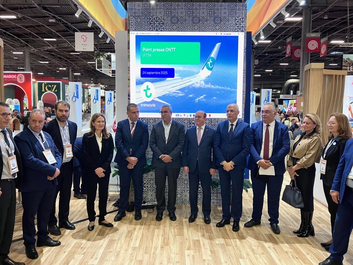 La signature du contrat de partenariat, lors du salon IFTM. (c)T.Beaurepère La signature du contrat de partenariat, lors du salon IFTM. (c)T.Beaurepère