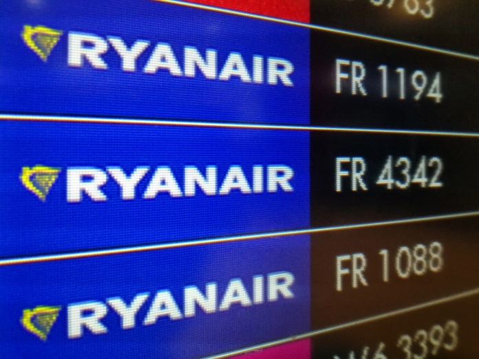 Ryanair retarde l’abandon de la carte d’embarquement papier - Depositphotos.com  Auteur frizio