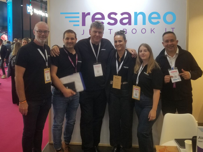 L’équipe Resaneo au salon IFTM 2025 © Resaneo